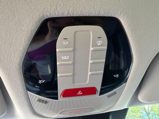 2025 Kia K4 LXS - Photo 45