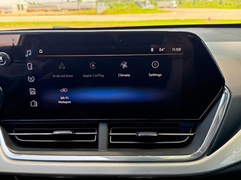 Chevrolet Trax Vehicle Full-screen Gallery Image 33