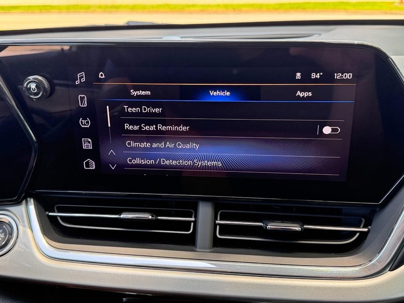 Chevrolet Trax Vehicle Full-screen Gallery Image 36