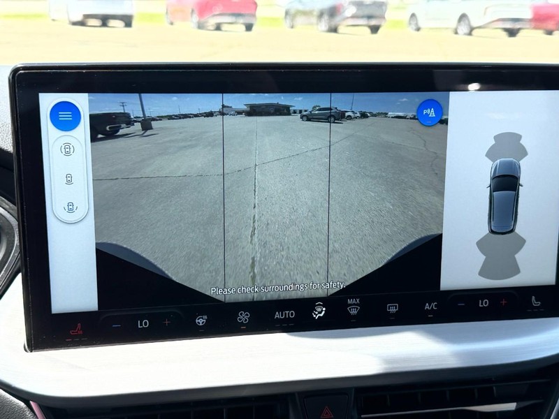 Ford Escape Vehicle Full-screen Gallery Image 38