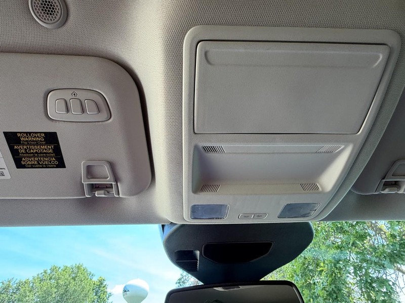 Ford Escape Vehicle Full-screen Gallery Image 55