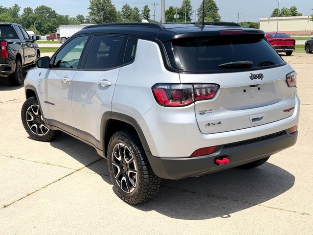 2025 Jeep Compass Trailhawk - Photo 5