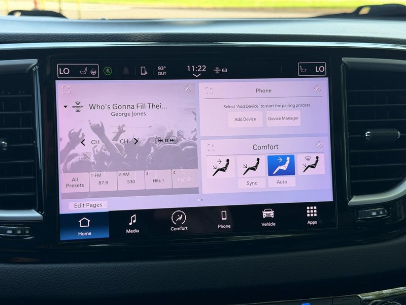 Chrysler Pacifica Vehicle Full-screen Gallery Image 39