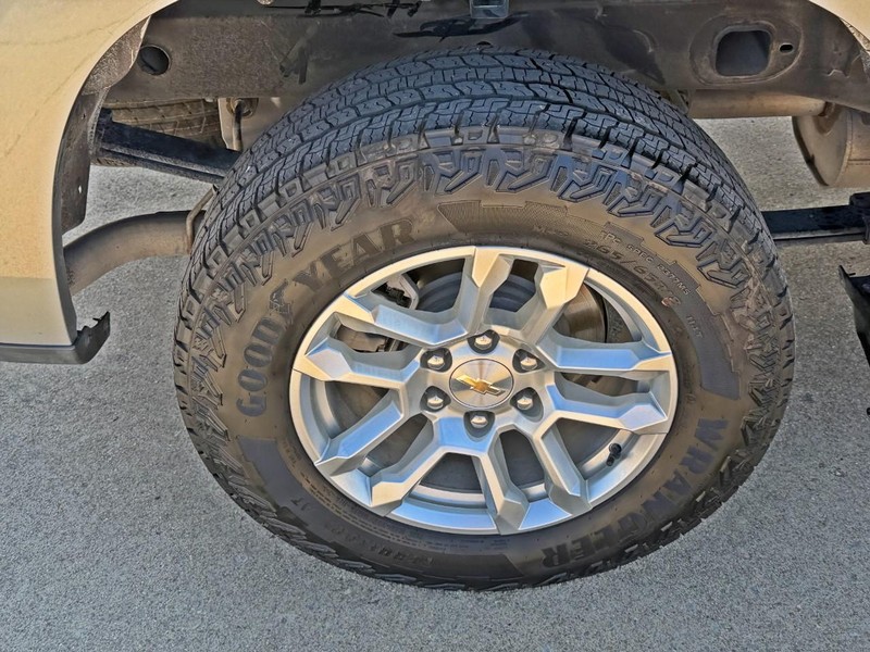 Chevrolet Silverado 1500 Vehicle Full-screen Gallery Image 10