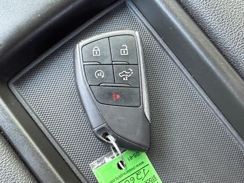 Chevrolet Silverado 1500 Vehicle Full-screen Gallery Image 41