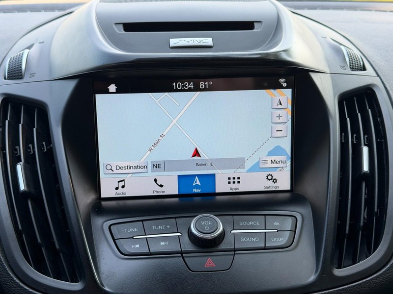 Ford Escape Vehicle Full-screen Gallery Image 34