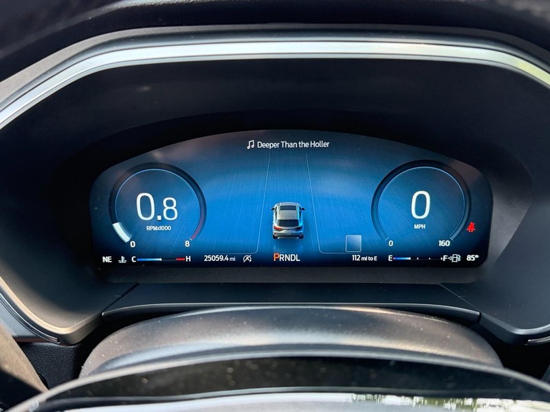 Ford Escape Vehicle Full-screen Gallery Image 29