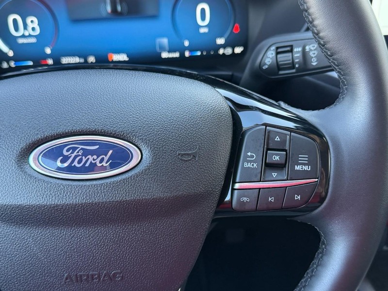 Ford Escape Vehicle Full-screen Gallery Image 27