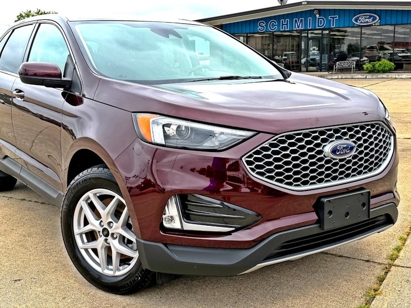 Ford Edge Vehicle Full-screen Gallery Image 08