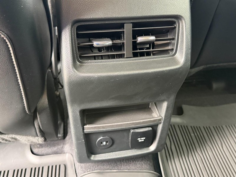 Ford Edge Vehicle Full-screen Gallery Image 20