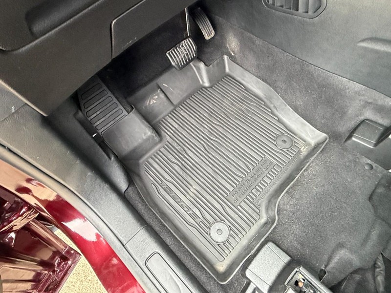Ford Edge Vehicle Full-screen Gallery Image 27
