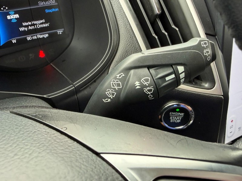 Ford Edge Vehicle Full-screen Gallery Image 33