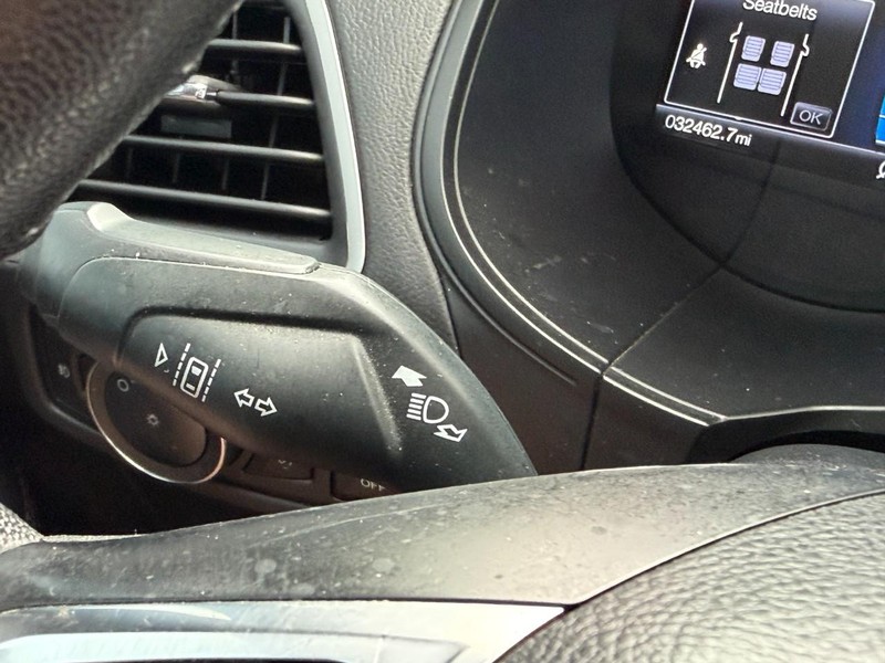 Ford Edge Vehicle Full-screen Gallery Image 35