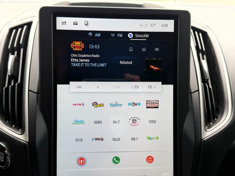 Ford Edge Vehicle Full-screen Gallery Image 40