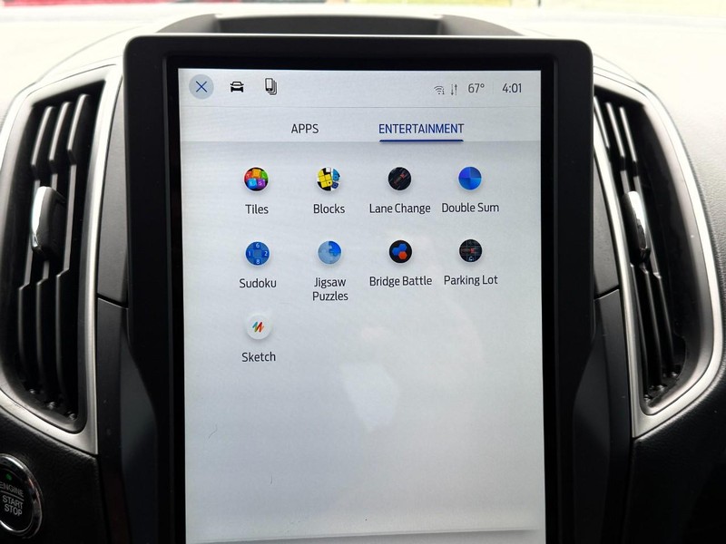 Ford Edge Vehicle Full-screen Gallery Image 43
