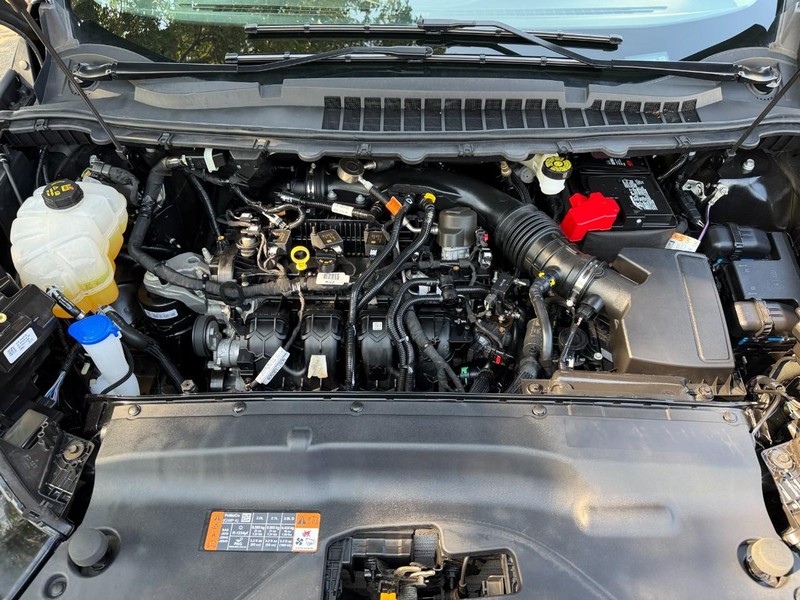 Ford Edge Vehicle Full-screen Gallery Image 11