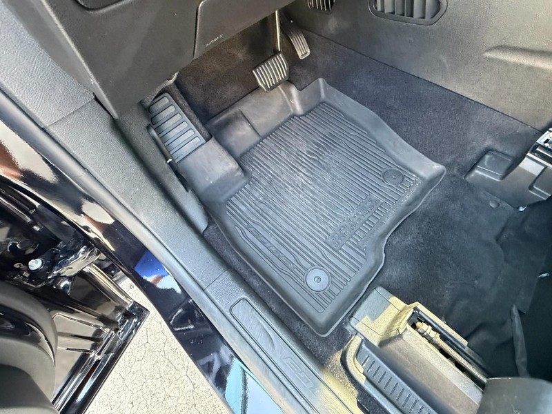 Ford Edge Vehicle Full-screen Gallery Image 26