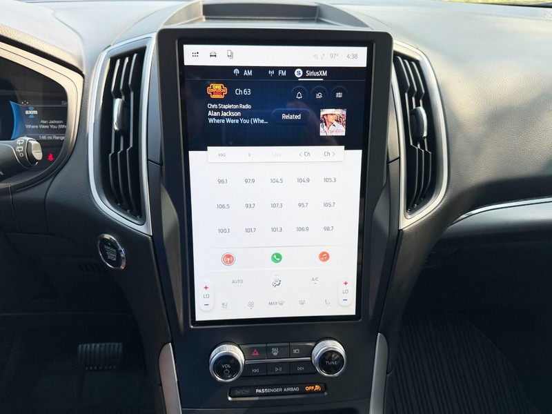Ford Edge Vehicle Full-screen Gallery Image 37