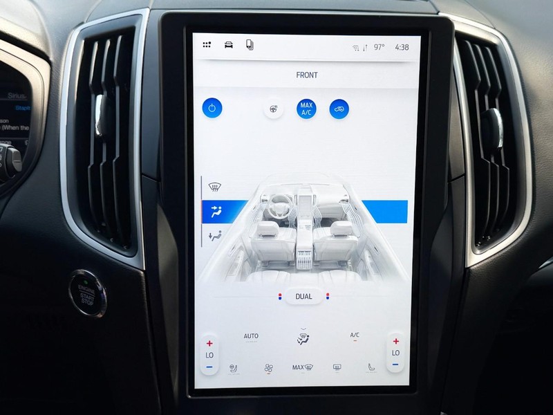 Ford Edge Vehicle Full-screen Gallery Image 43