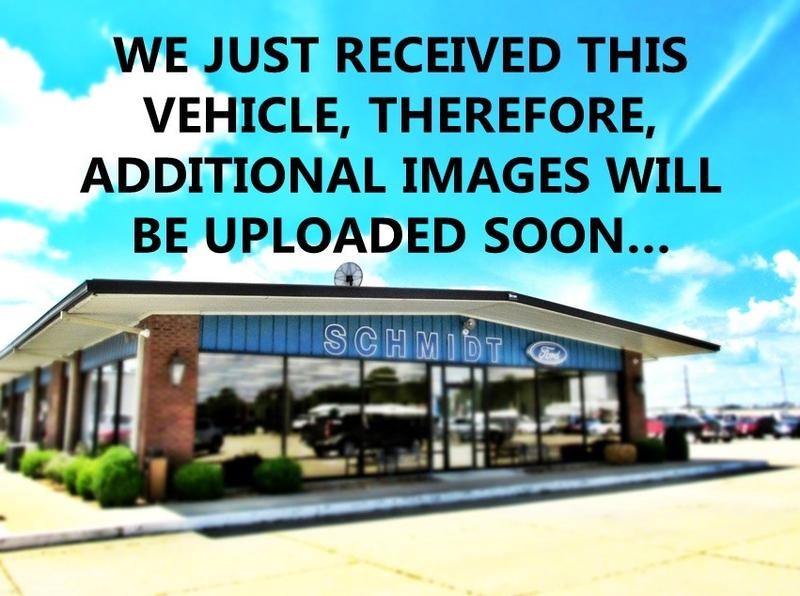 Ford Edge Vehicle Full-screen Gallery Image 02