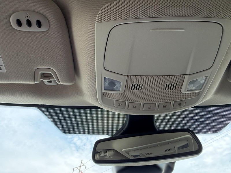 Ford Edge Vehicle Full-screen Gallery Image 49