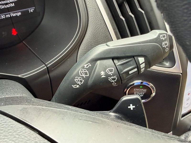 Ford Edge Vehicle Full-screen Gallery Image 34
