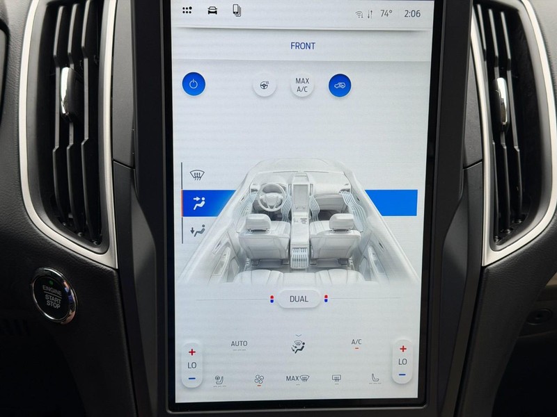 Ford Edge Vehicle Full-screen Gallery Image 43