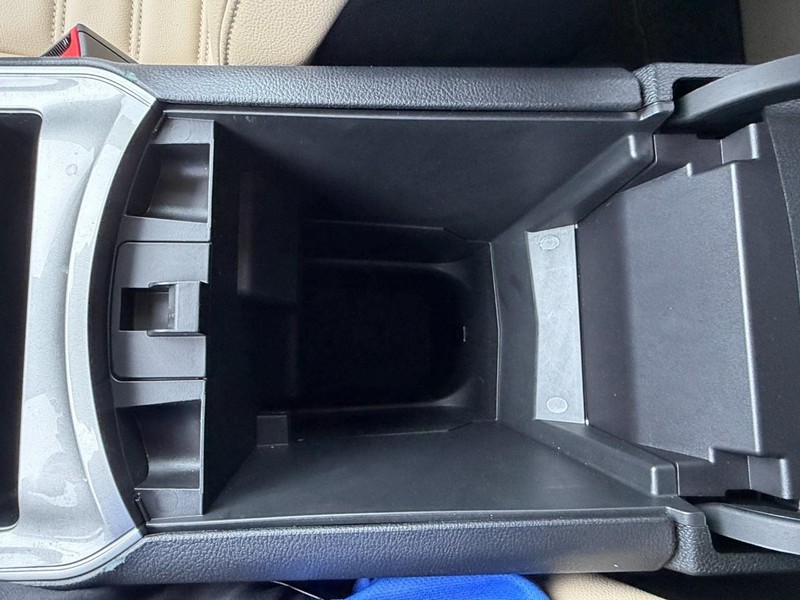 Ford Edge Vehicle Full-screen Gallery Image 48