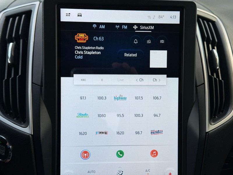 Ford Edge Vehicle Full-screen Gallery Image 36