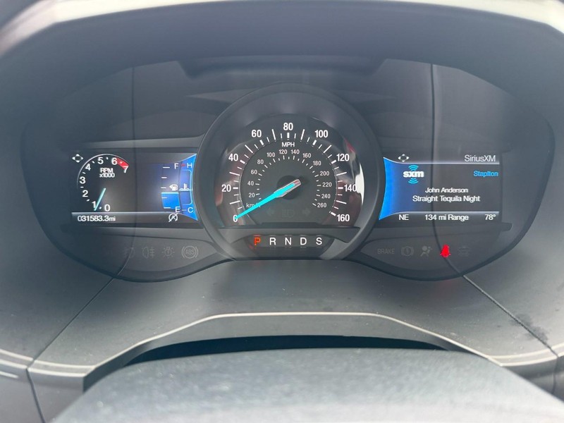 Ford Edge Vehicle Full-screen Gallery Image 31