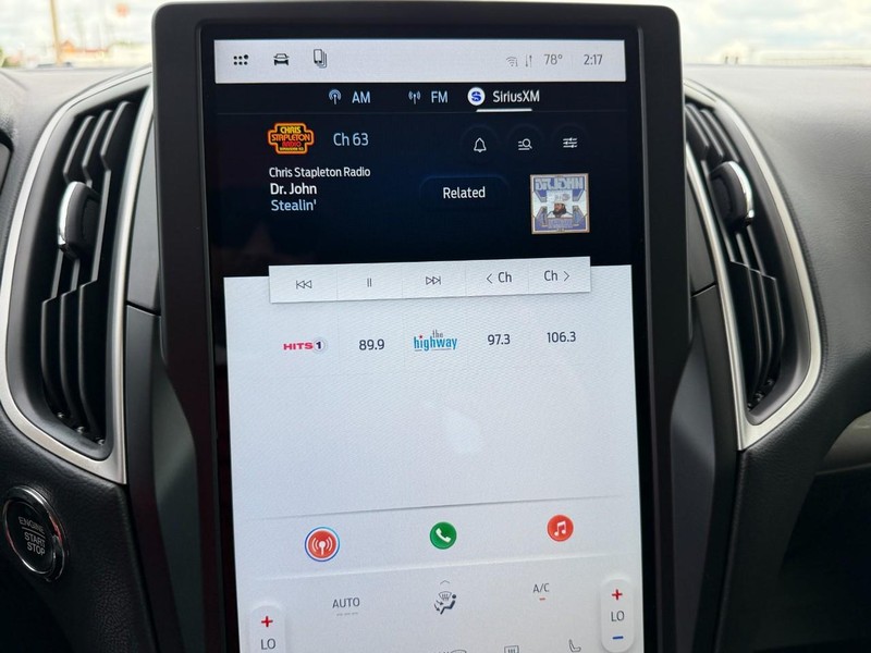 Ford Edge Vehicle Full-screen Gallery Image 37