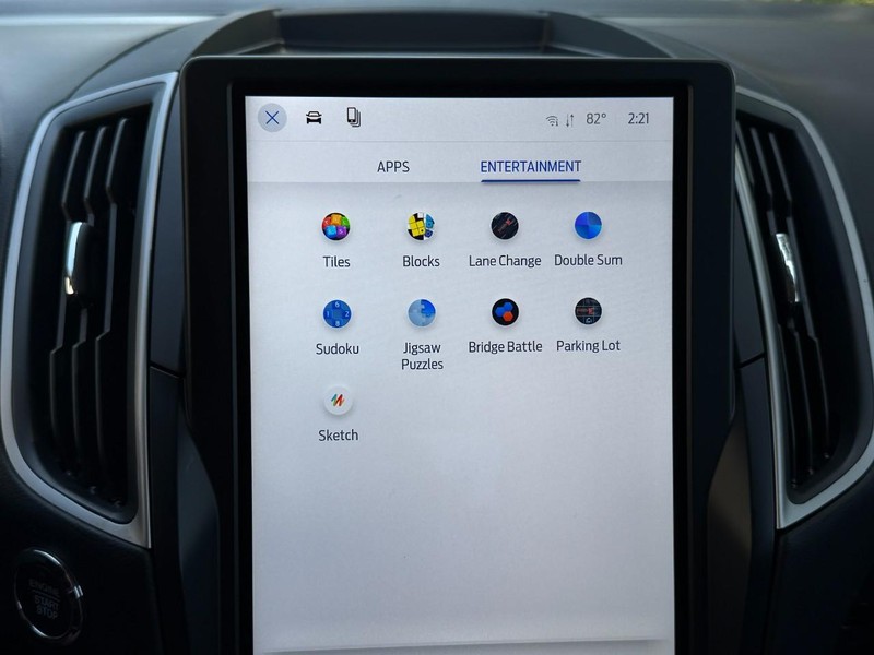 Ford Edge Vehicle Full-screen Gallery Image 40