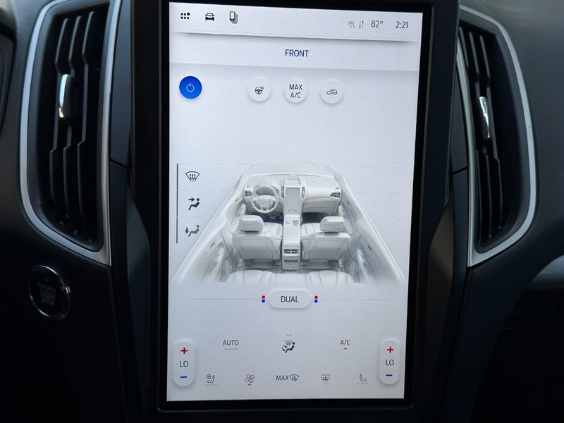 Ford Edge Vehicle Full-screen Gallery Image 41