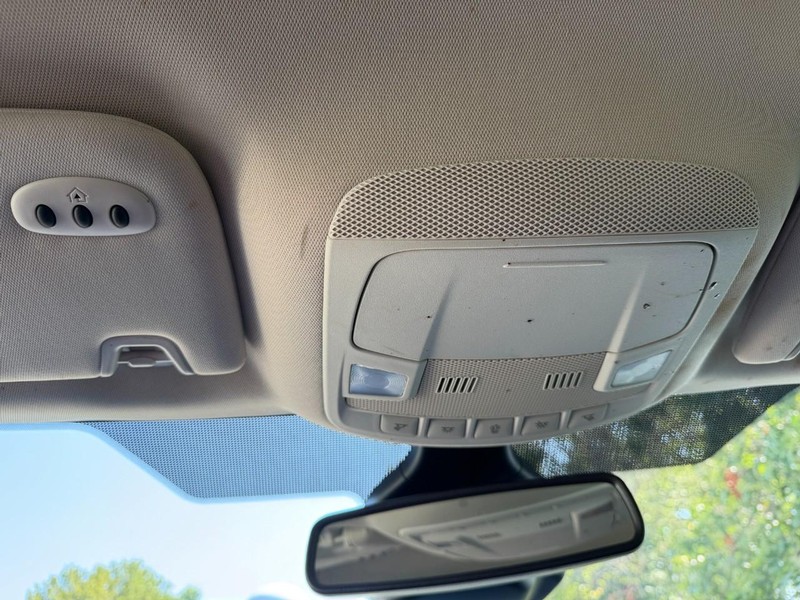 Ford Edge Vehicle Full-screen Gallery Image 48