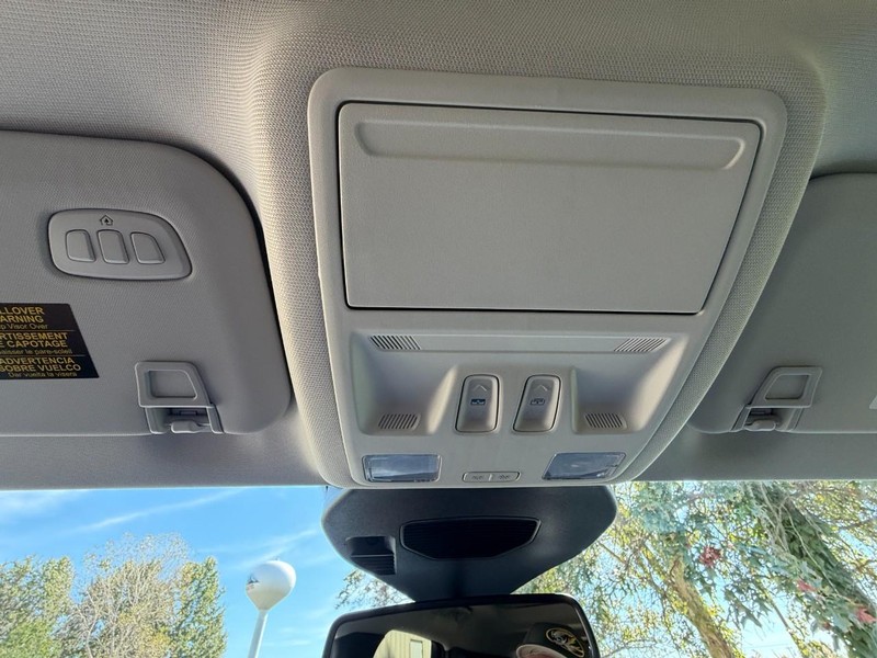 Ford Escape Vehicle Full-screen Gallery Image 53