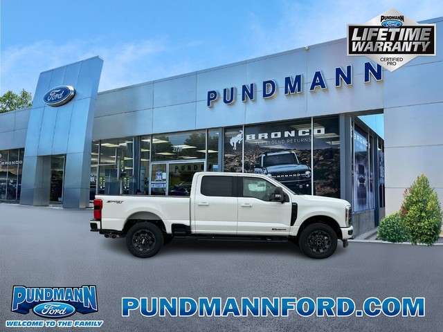 2024 Ford Super Duty F-350 SRW LARIAT at Pundmann Ford in St. Charles MO