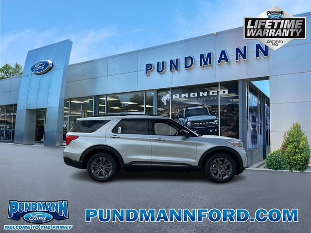 2024 Ford Explorer XLT at Pundmann Ford in St. Charles MO