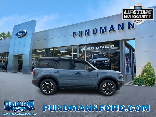 2024 Ford Bronco Sport Outer Banks at Pundmann Ford in St. Charles MO