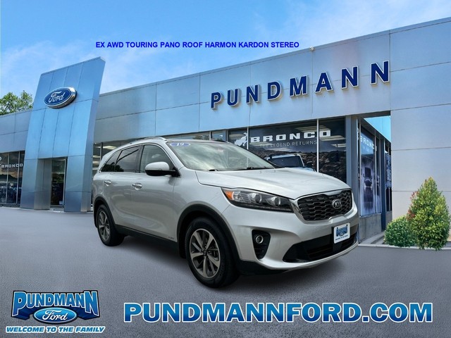 Used 2019 Kia Sorento EX with VIN 5XYPHDA57KG499773 for sale in Saint Charles, MO