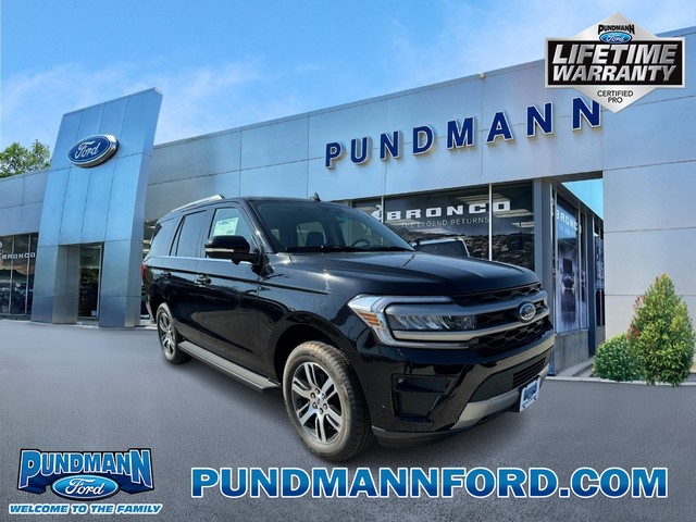 2024 Ford Expedition XLT at Pundmann Ford in St. Charles MO