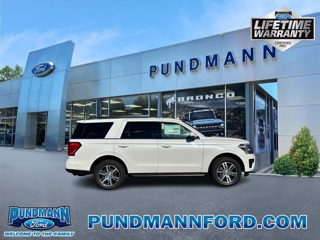 2024 Ford Expedition XLT at Pundmann Ford in St. Charles MO