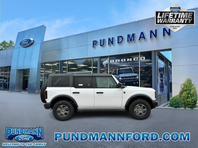 2024 Ford Bronco Big Bend at Pundmann Ford in St. Charles MO