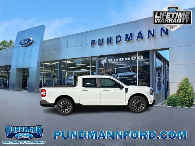 2024 Ford Maverick LARIAT at Pundmann Ford in St. Charles MO