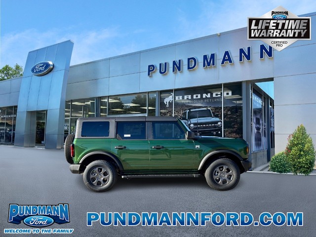 2024 Ford Bronco Big Bend at Pundmann Ford in St. Charles MO