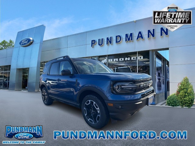 2024 Ford Bronco Sport Outer Banks at Pundmann Ford in St. Charles MO