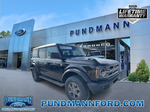 2024 Ford Bronco Big Bend at Pundmann Ford in St. Charles MO