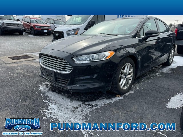 2016 Ford Fusion SE at Pundmann Ford in St. Charles MO