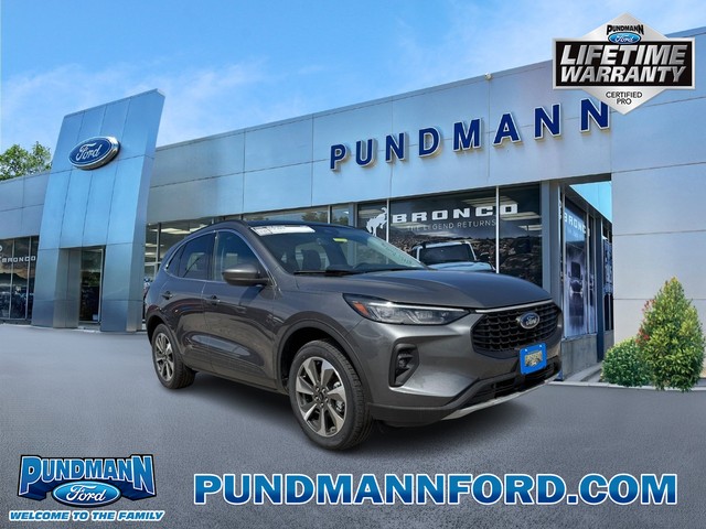2025 Ford Escape Platinum at Pundmann Ford in St. Charles MO