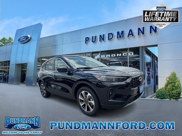 2025 Ford Escape Platinum at Pundmann Ford in St. Charles MO