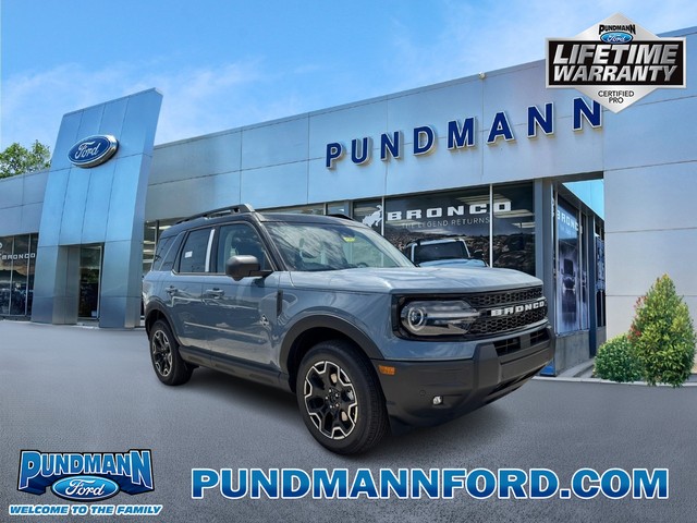 2025 Ford Bronco Sport Outer Banks at Pundmann Ford in St. Charles MO